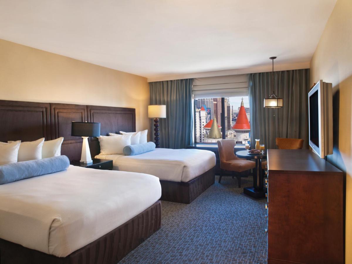 Beddable Unit By The Excalibur Casino Las Vegas Stripアパートホテル エクステリア 写真